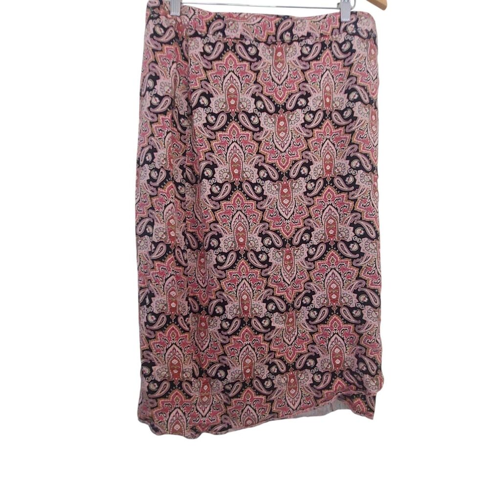 Maurices Wrap Around Skirt Size 16w Pink Paisley